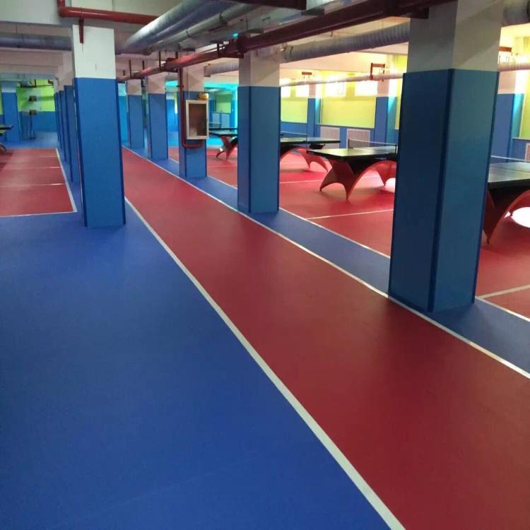 乒乓球場(chǎng)地專(zhuān)用塑膠地板 選購(gòu)指南與批發(fā)要點(diǎn)解析